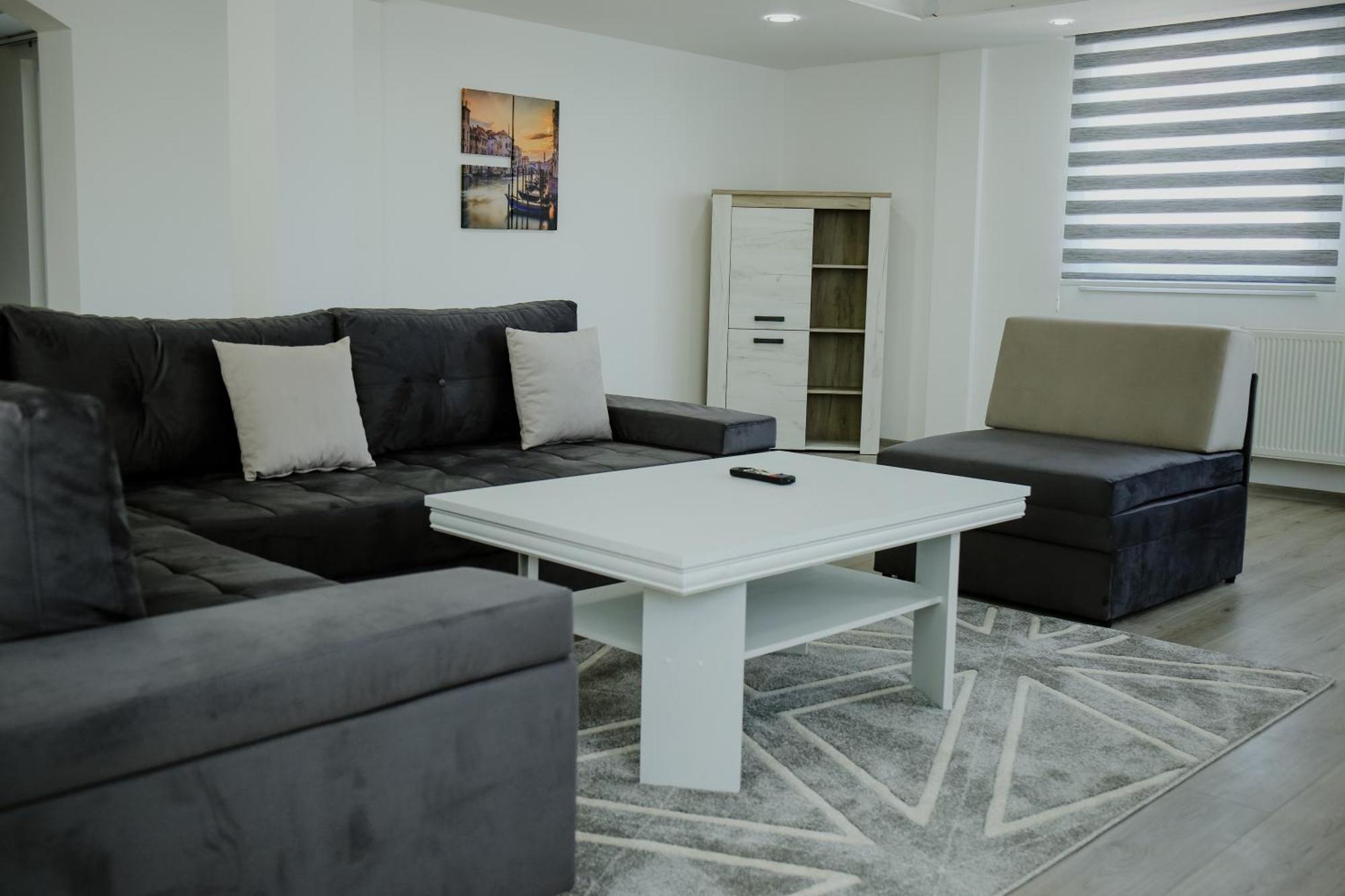 Deluxe Apartments ซาราเยโว ภายนอก รูปภาพ