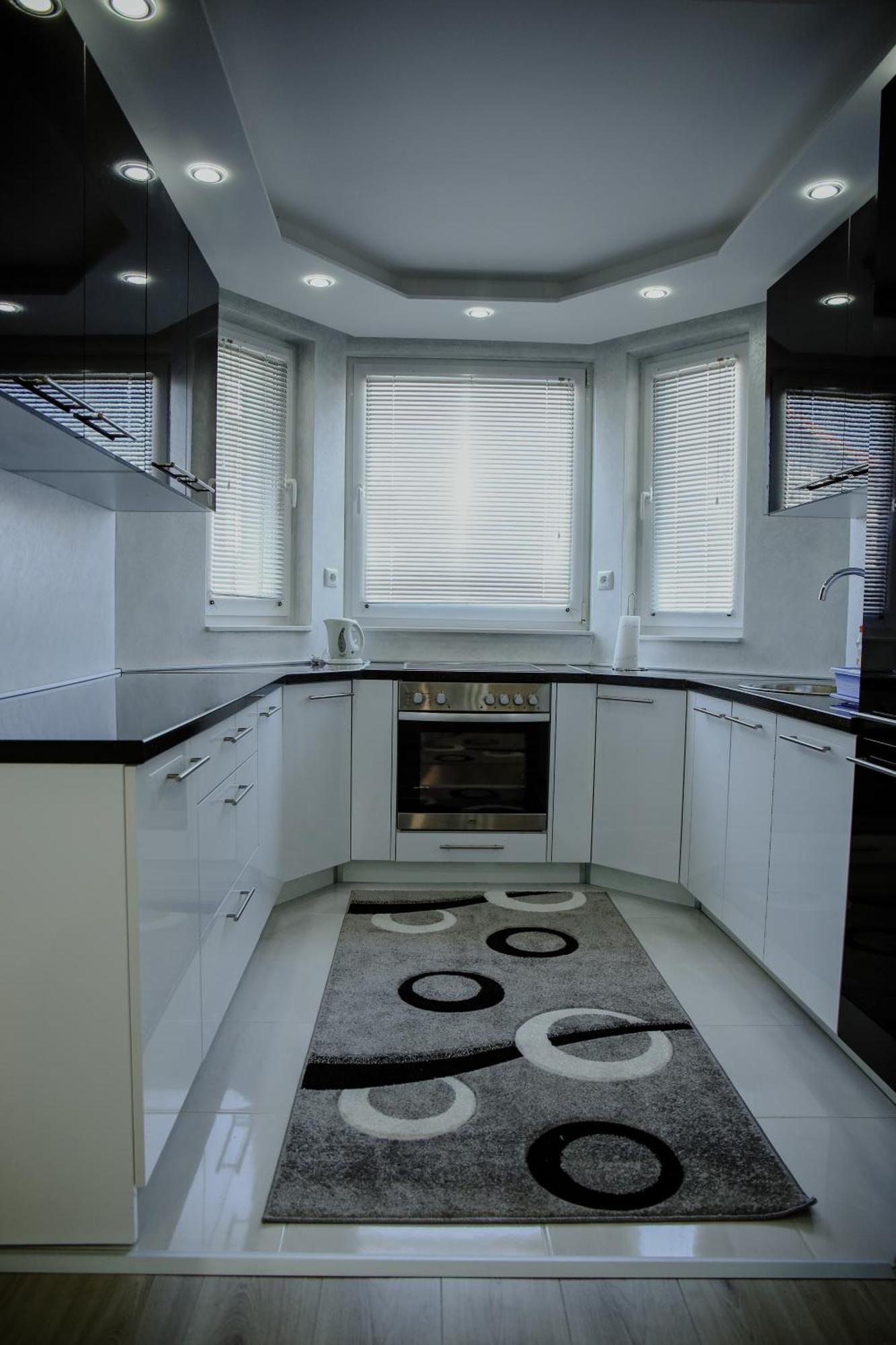 Deluxe Apartments ซาราเยโว ภายนอก รูปภาพ