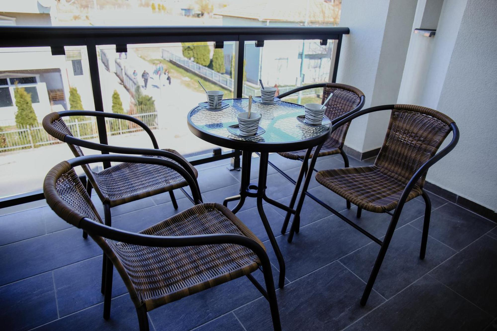 Deluxe Apartments ซาราเยโว ภายนอก รูปภาพ