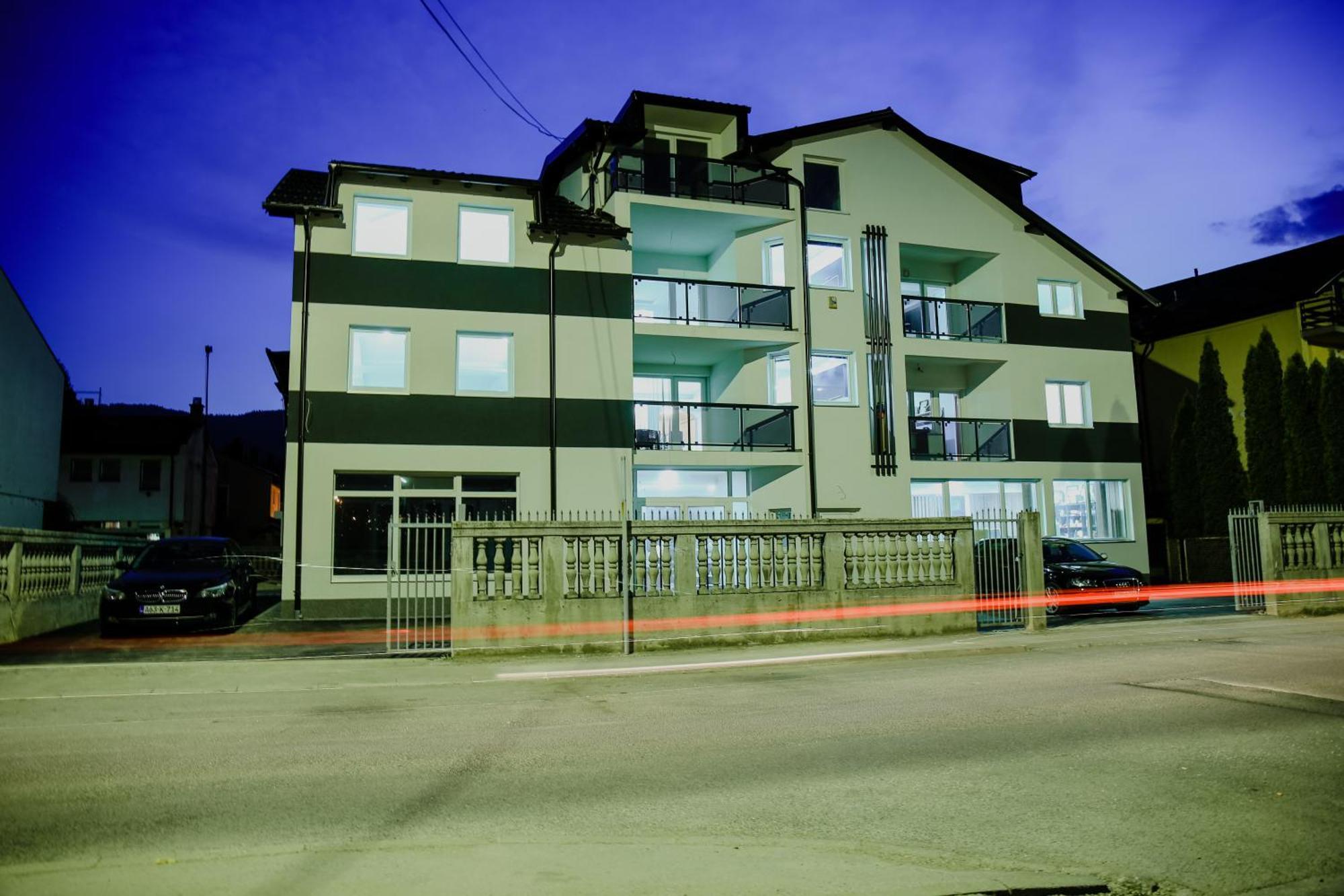 Deluxe Apartments ซาราเยโว ภายนอก รูปภาพ